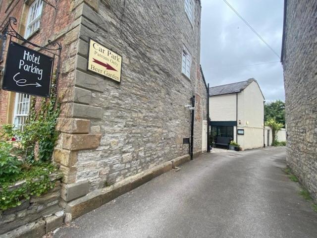 The Ilchester Arms Hotel, Ilchester Somerset Eksteriør bilde